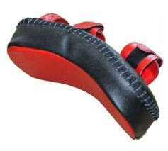 Макивара изогнутая на руку 40см х 22см х 8см кожа