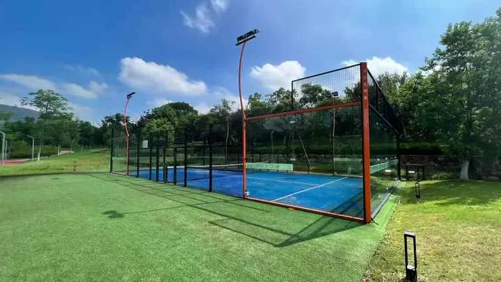 Падел корты «ЛЕНТУС»